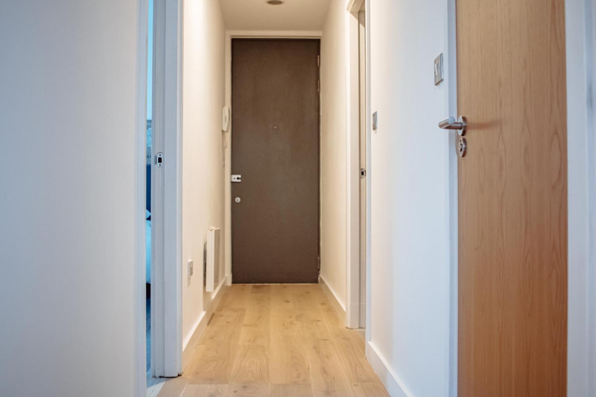 Central & Spacious, Sleeps 8, Perfect For Groups Leeds  Luaran gambar