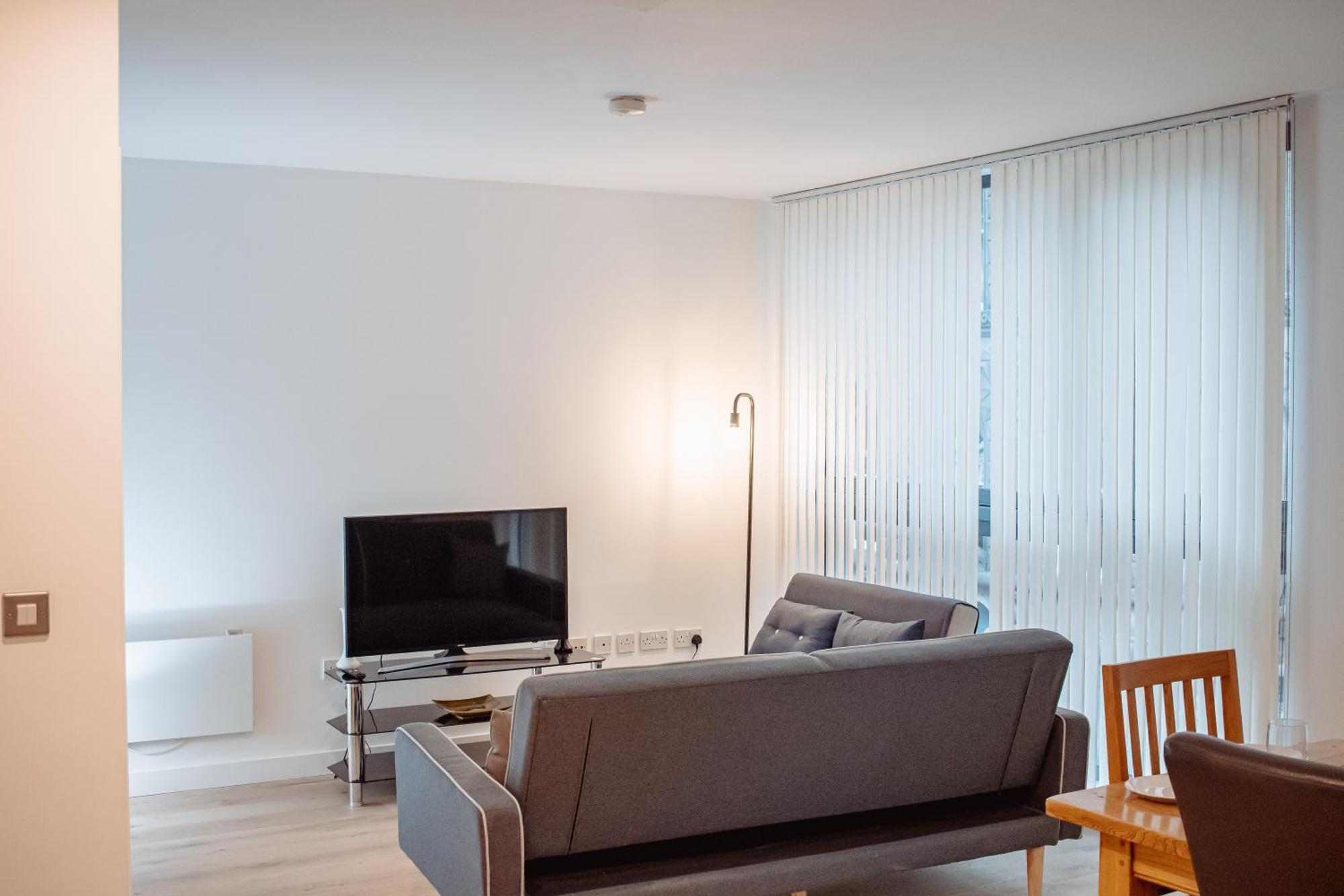 Central & Spacious, Sleeps 8, Perfect For Groups Leeds  Luaran gambar