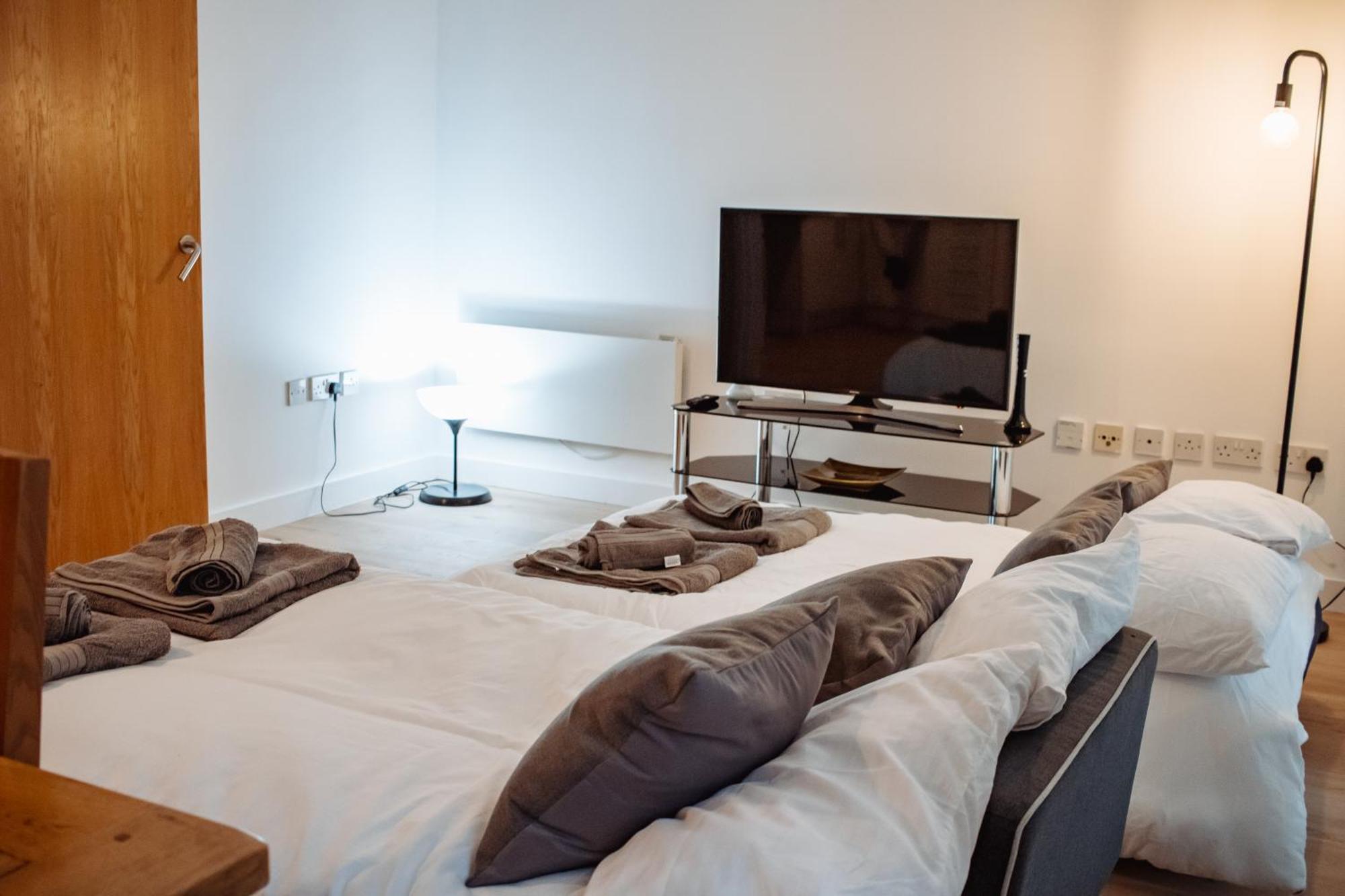 Central & Spacious, Sleeps 8, Perfect For Groups Leeds  Luaran gambar