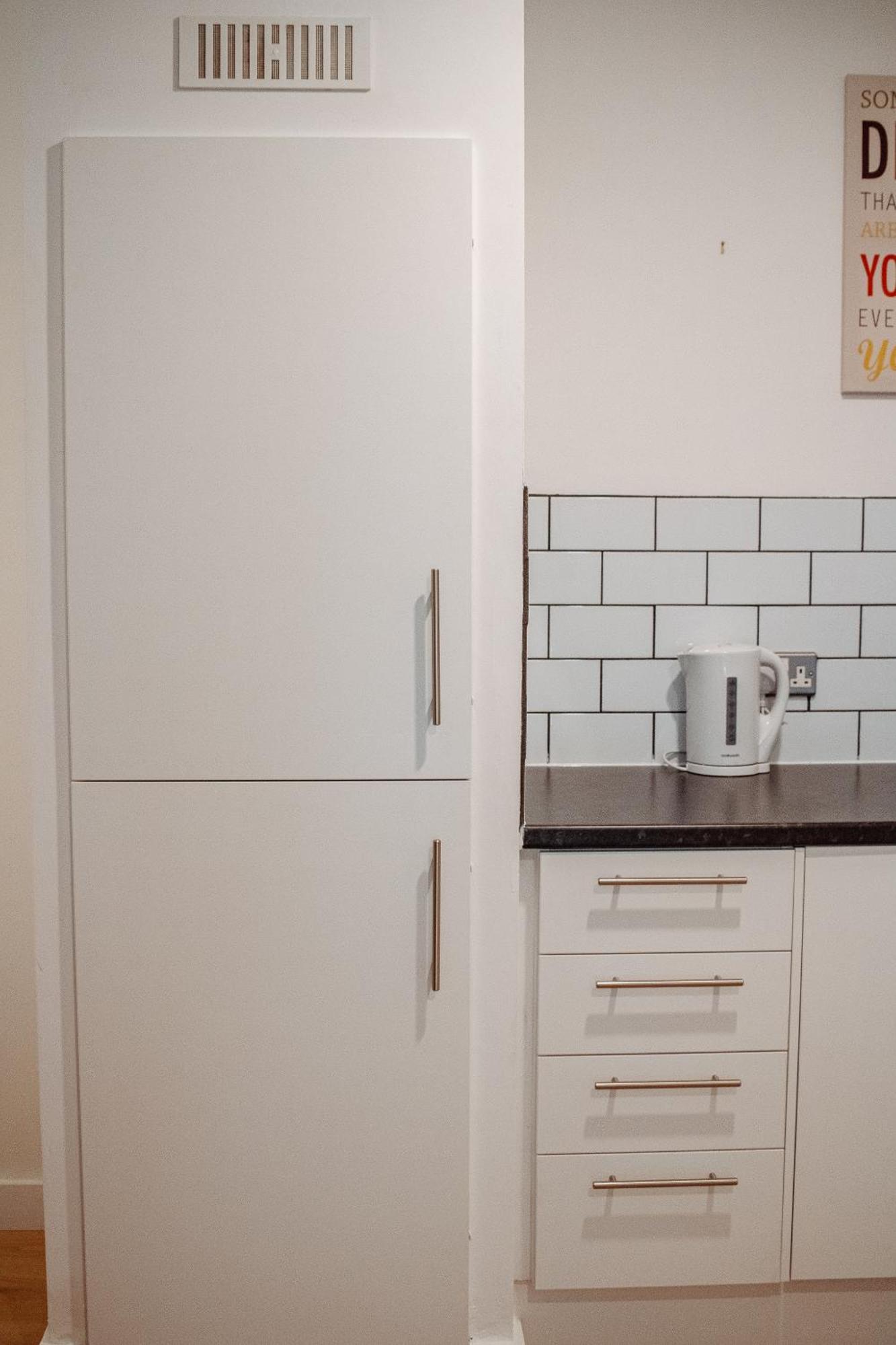 Central & Spacious, Sleeps 8, Perfect For Groups Leeds  Luaran gambar